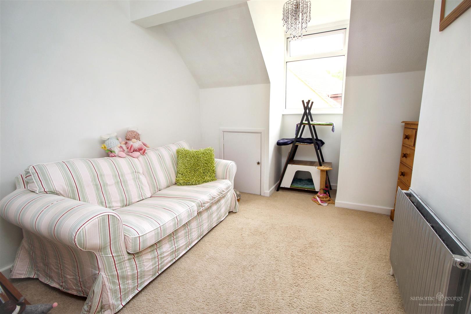 Sandhills Way, Calcot, Reading
